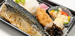 さば塩焼・から揚げ弁当